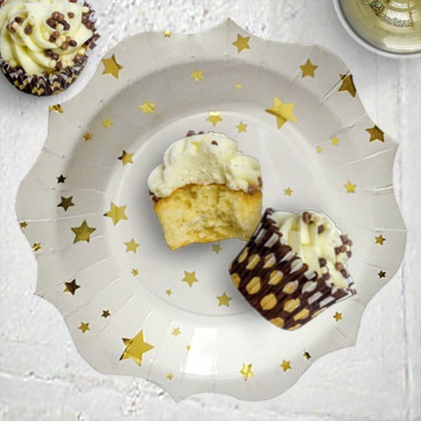 Gold Star Dessert Paper Plate Set