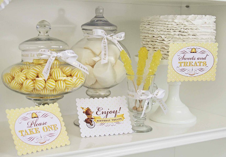Birthday Bear Buffet & Party Signs