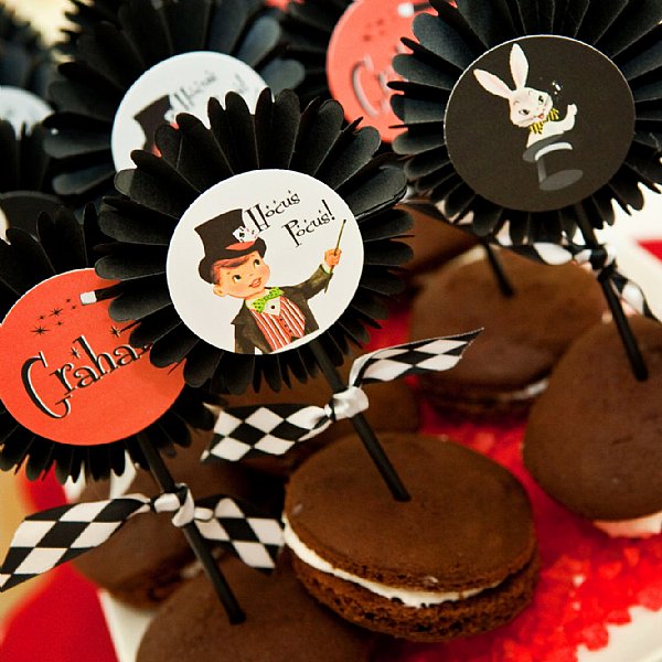 Hocus Pocus Cupcake Kit