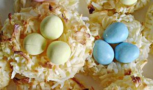 coconut-easter-macaroon-nests