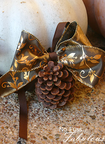 NFFpinecone garland2