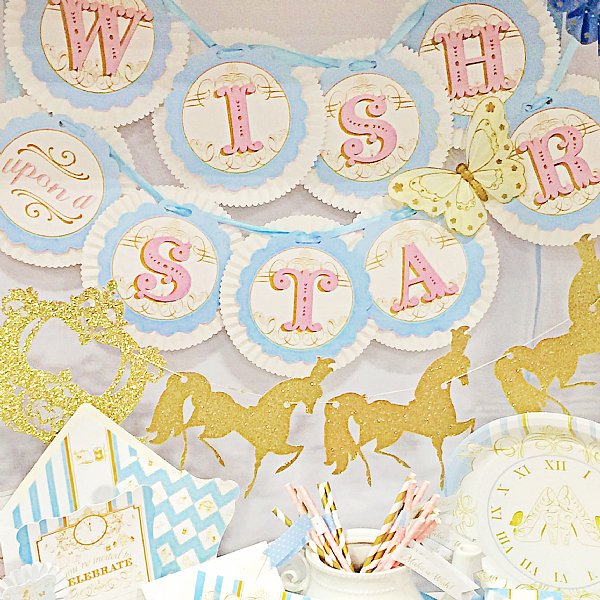 Cinderella Gold Glitter Garland