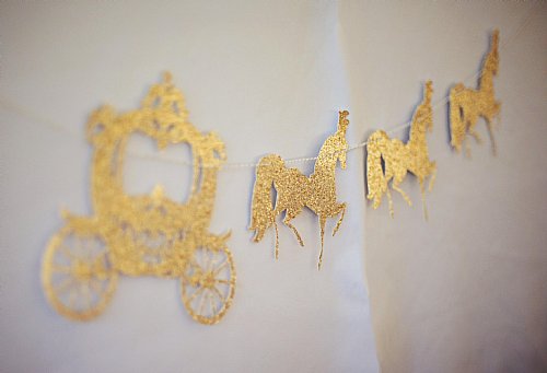 Cinderella Gold Glitter Garland