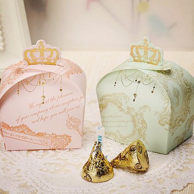 Crown Small Favor Box Set