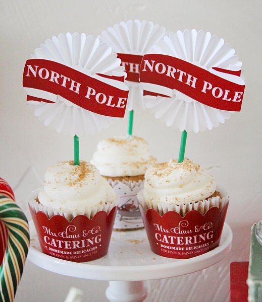 Santa's Workshop North Pole Cupcake Kit