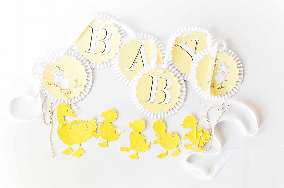 Duckling Rosette Banner