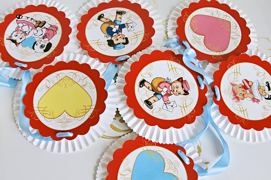 You've Got Mail Cutie Pie Character Rosette Banner