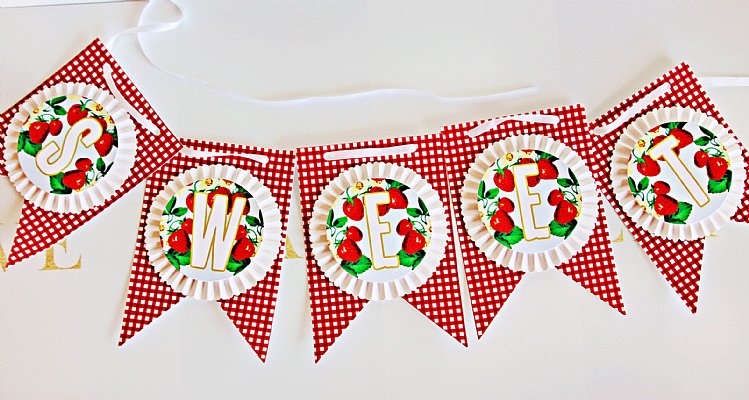 "Friends are Sweet" Rosette Pennant Banner