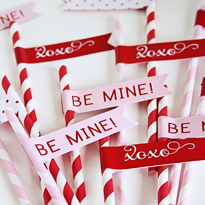 Vintage Valentine Straw and Pennant Kit