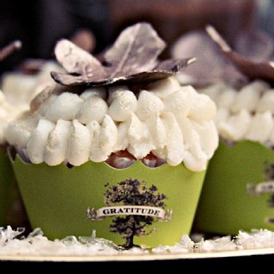 Centennial Oak Cupcake Kit