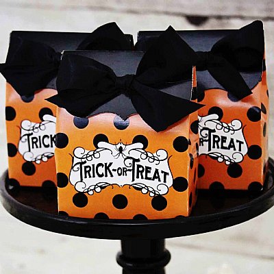 Halloween Polka-dot Favor Box