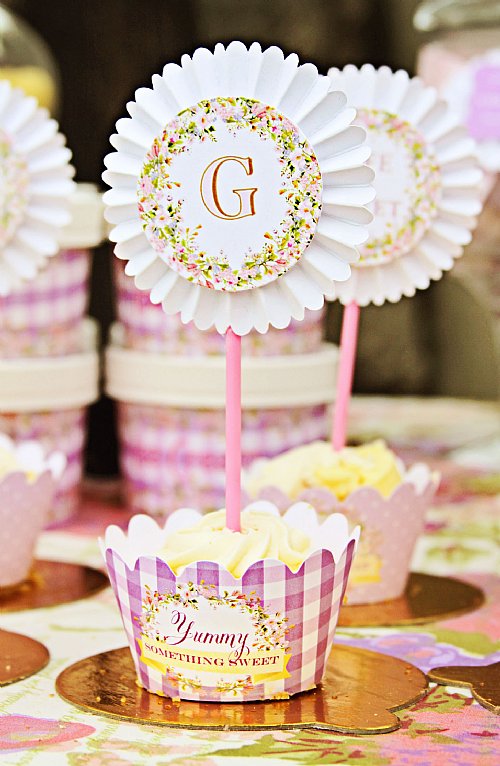 Spring Blooms Monogram Cupcake Kit