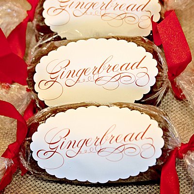 Gingerbread Scallop Oval Stickers