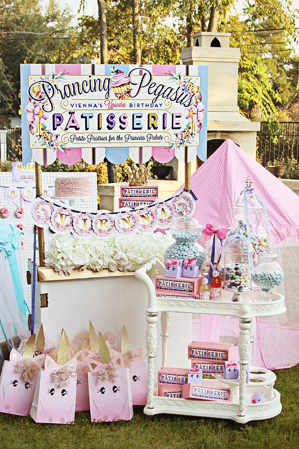 Prancing Pegasus Patisserie Scalloped Sign (Digital Download)