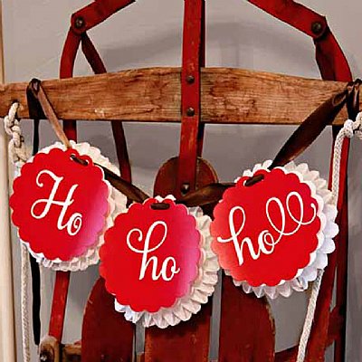 Santa's Workshop "Ho Ho Ho" Rosette Banner