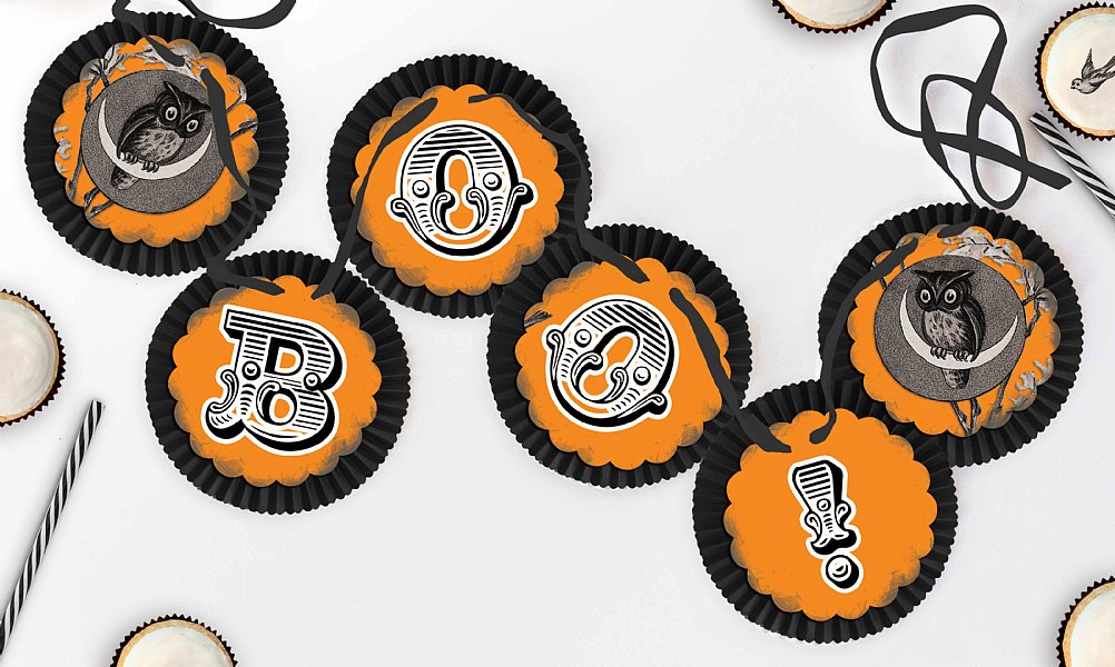 Whoooo Halloween Rosette Banner